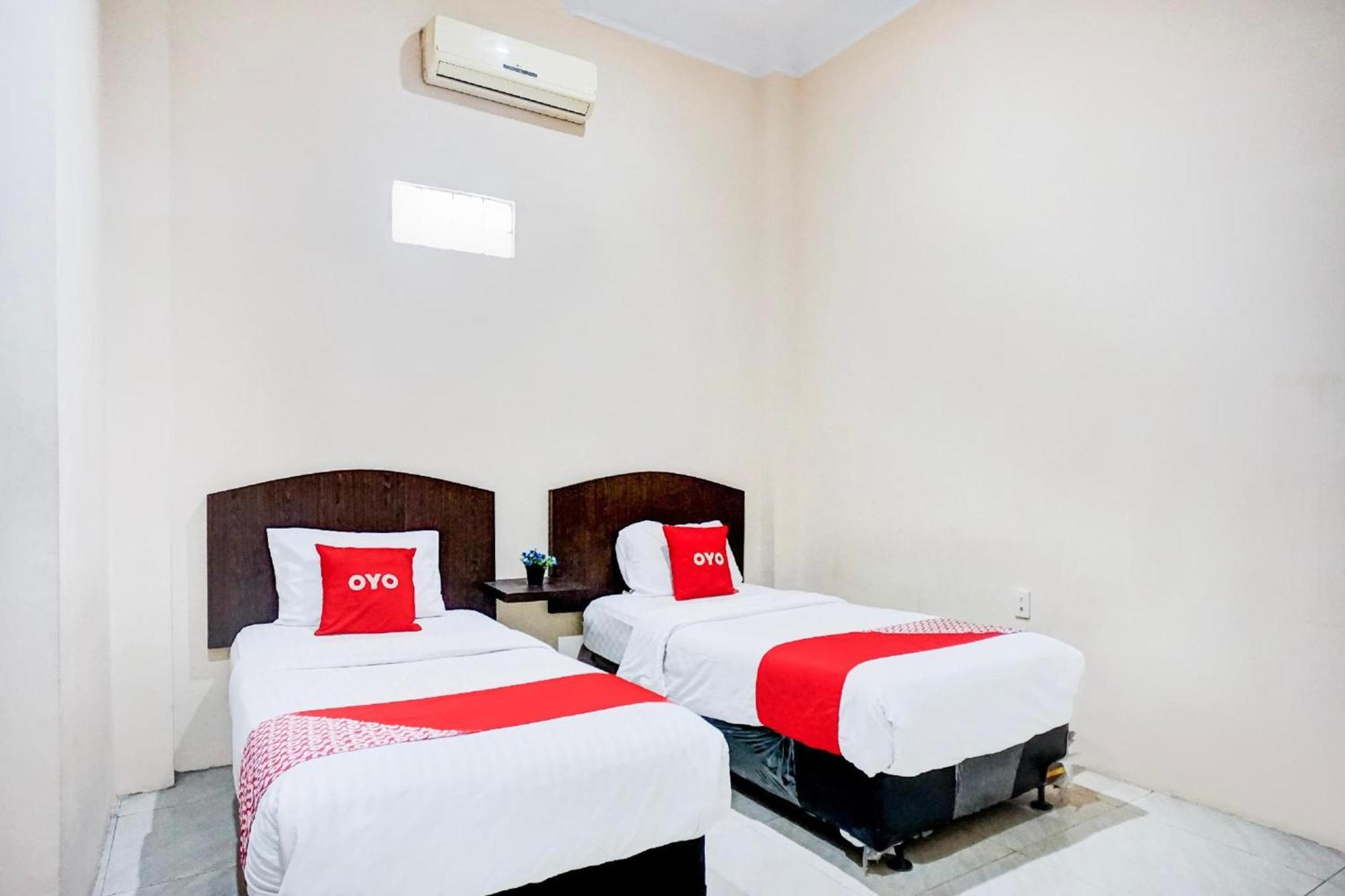 Hotel O Medan City Near Lapangan Benteng Formerly Ralica Residence Exterior photo