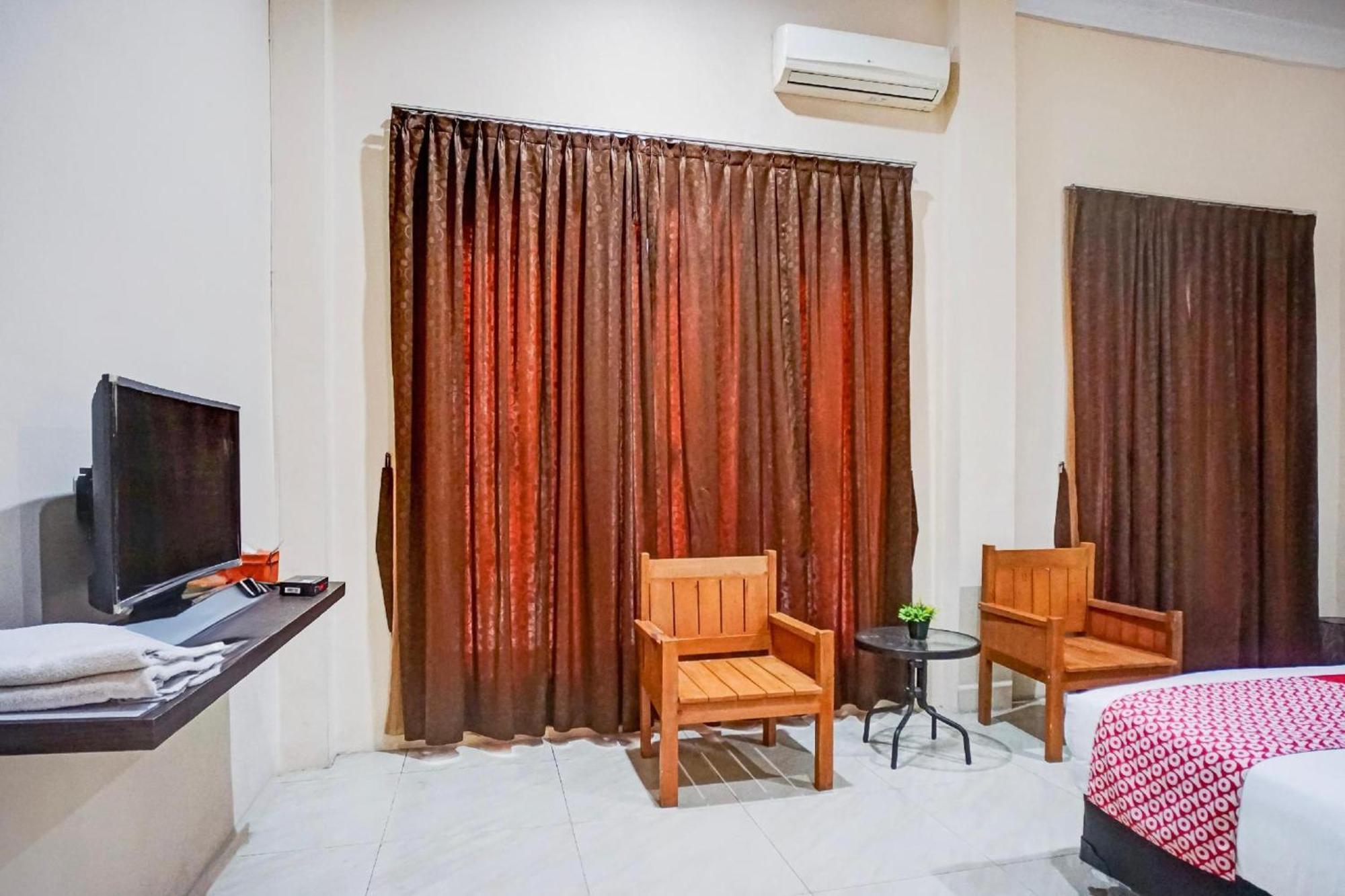Hotel O Medan City Near Lapangan Benteng Formerly Ralica Residence Exterior photo