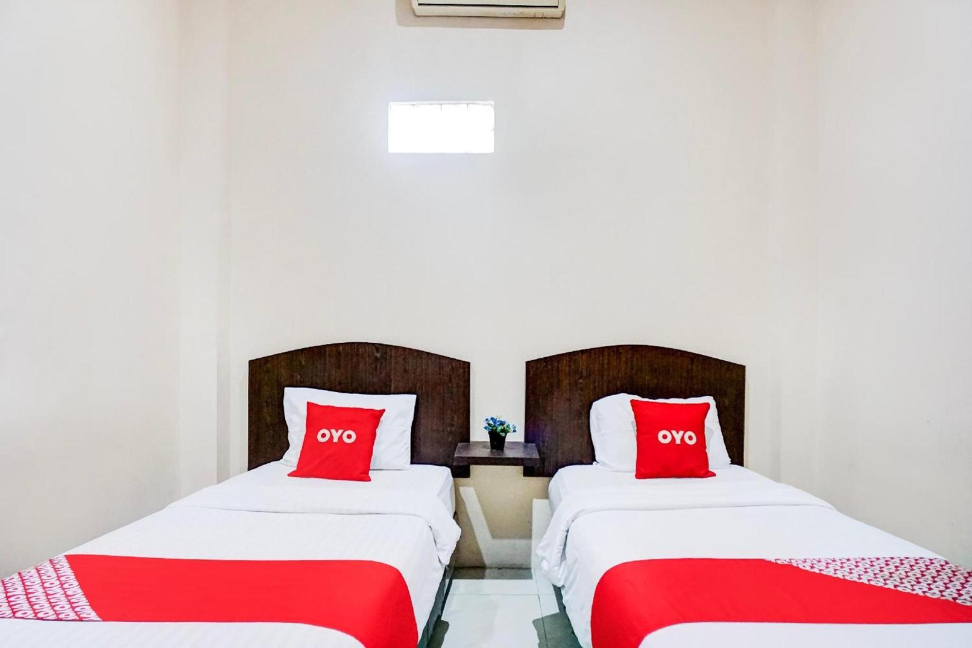 Hotel O Medan City Near Lapangan Benteng Formerly Ralica Residence Exterior photo