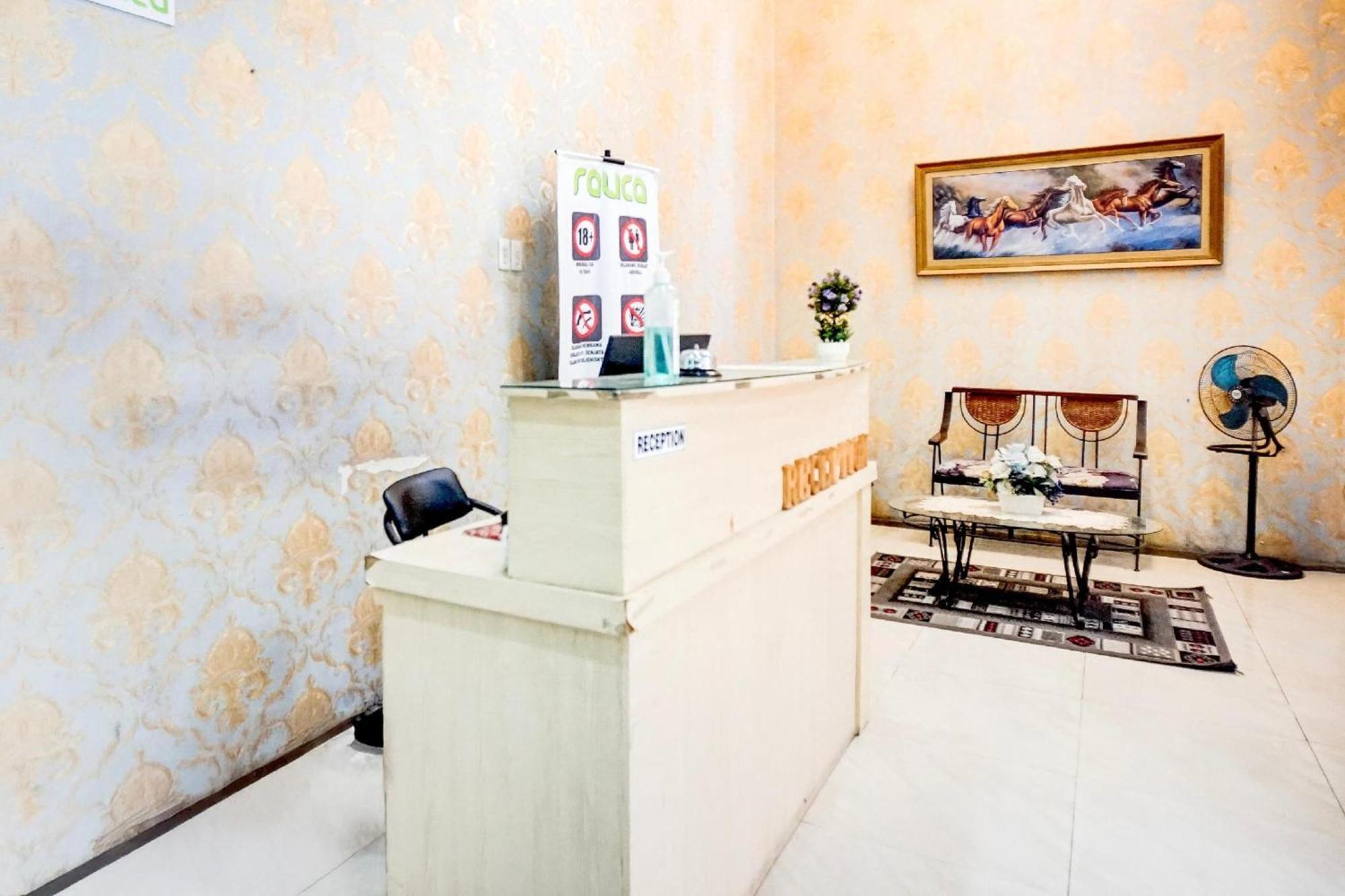 Hotel O Medan City Near Lapangan Benteng Formerly Ralica Residence Exterior photo